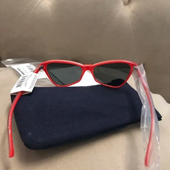 Le Specs sunglasses - Picture 2 of 5